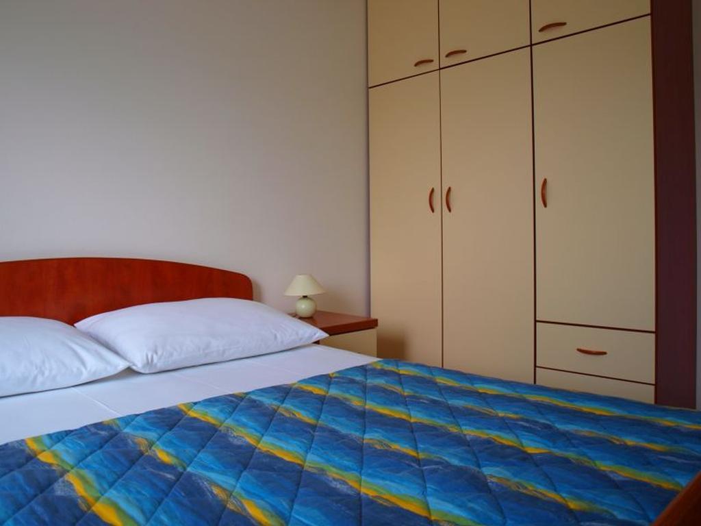 Apartments Mia Постира Номер фото