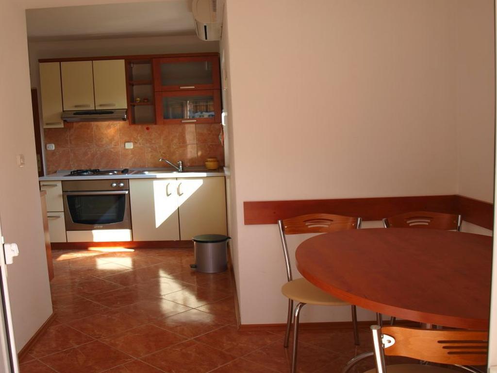 Apartments Mia Постира Номер фото
