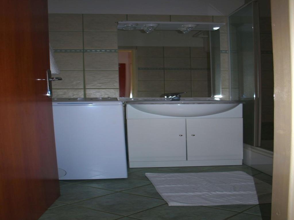 Apartments Mia Постира Номер фото